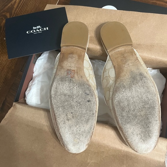 Coach shoes, mules in Beige. Beautiful - Picture 8 of 8